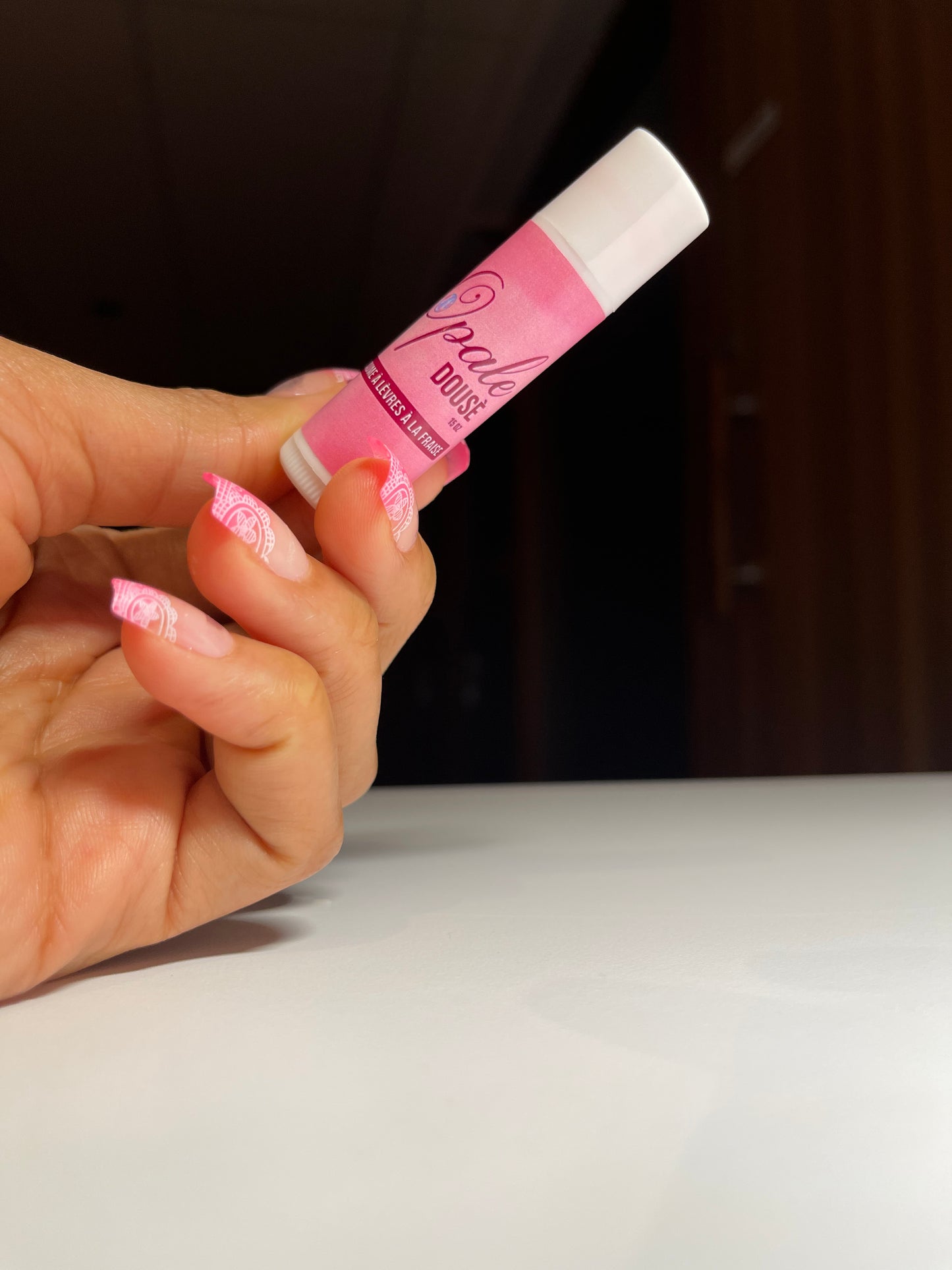 Baume à lèvres à la Fraise – Hydratation & Douceur Gourmande